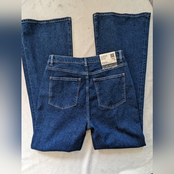 DL1961 Rachel Flare Ultra High Rise Instasculpt 33” - Picture 5 of 16